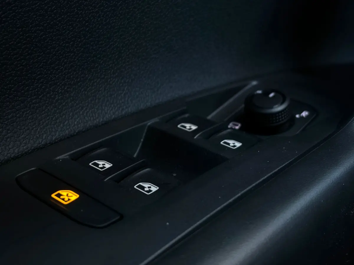 1.0 TSI 95 pk Life Edition | Trekhaak afn. baar | Achteruitrijcamera | Cruise control adaptief | Apple Carplay |