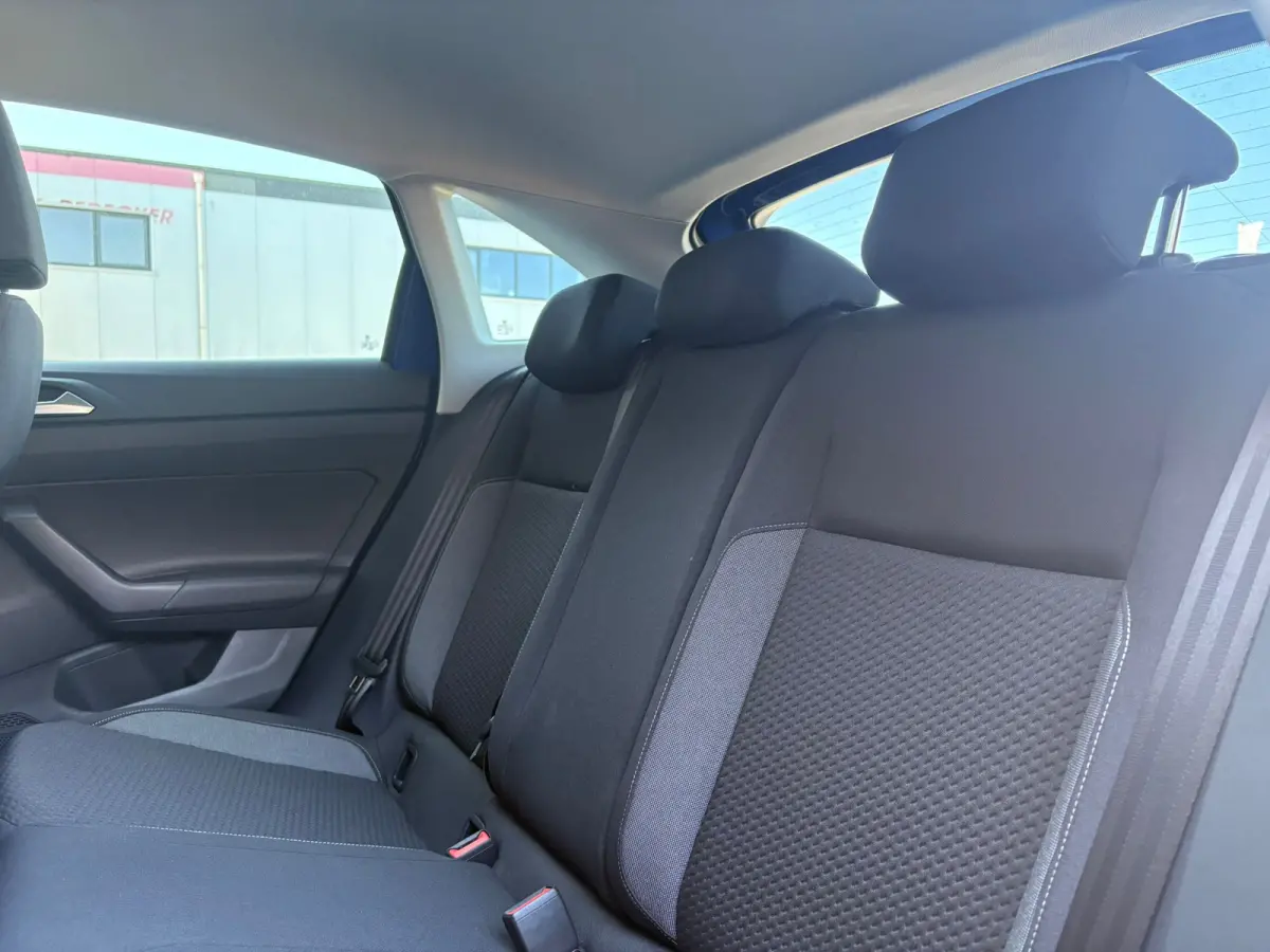 1.0 TSI 95 pk Life Edition | Trekhaak afn. baar | Achteruitrijcamera | Cruise control adaptief | Apple Carplay |