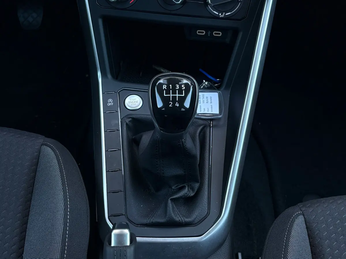 1.0 TSI 95 pk Life Edition | Trekhaak afn. baar | Achteruitrijcamera | Cruise control adaptief | Apple Carplay |