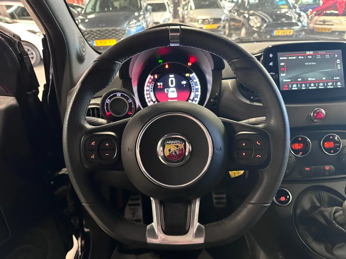 1.4 T-Jet Abarth Turismo LEDER / CLIMA / NAVI