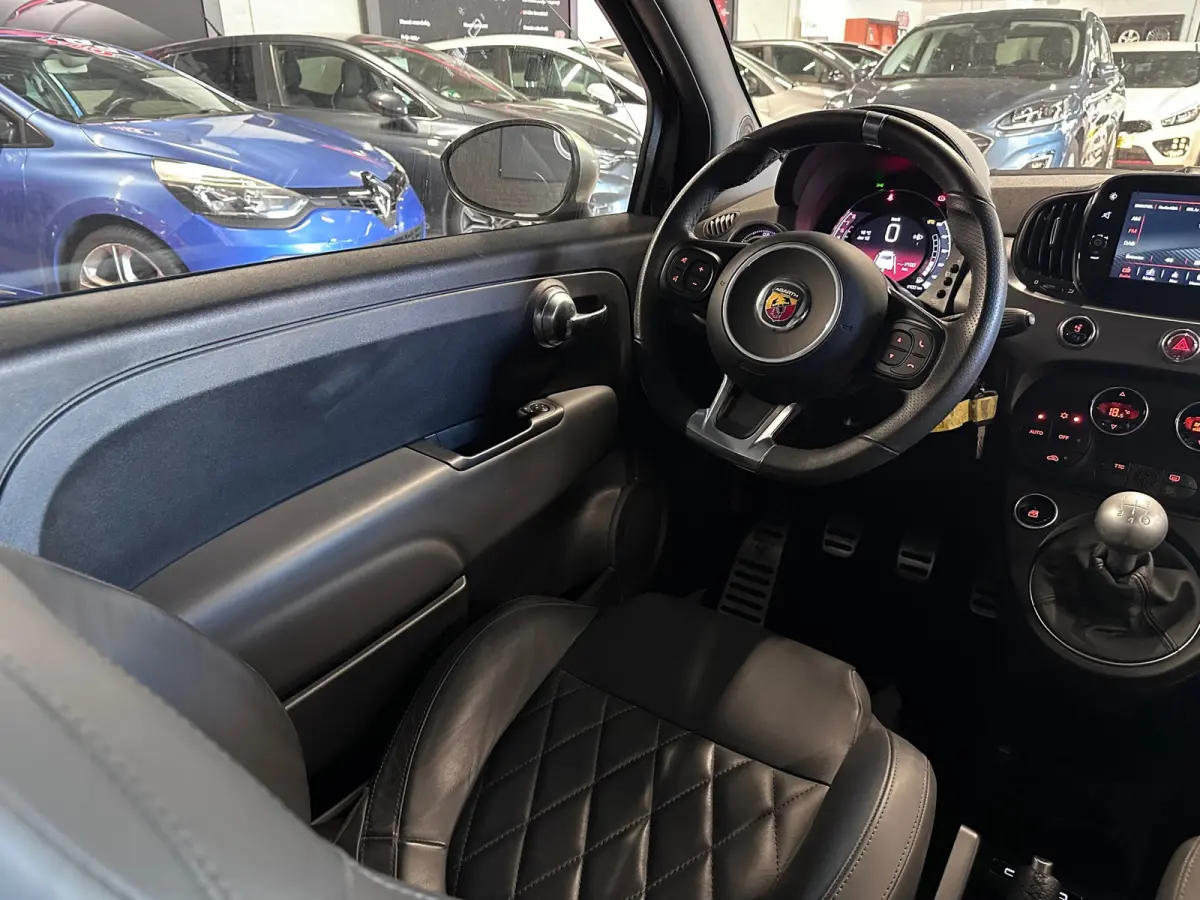 1.4 T-Jet Abarth Turismo LEDER / CLIMA / NAVI