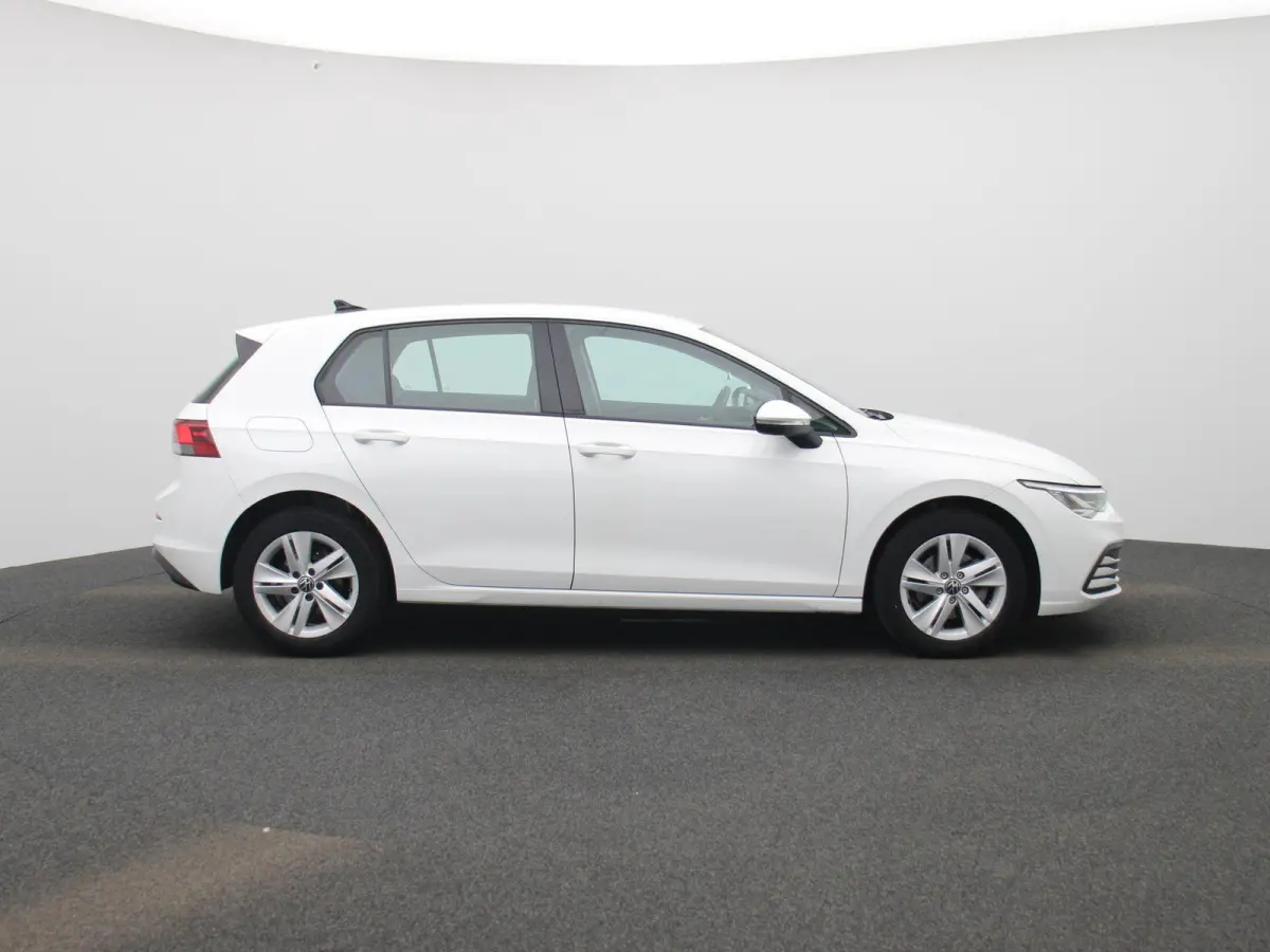 1.0 eTSI Life | Automaat | Stoel - Stuur Verwarming | Navigatie | Apple CarPlay/ Android Auto | Parkeersensoren | LMV | LED |