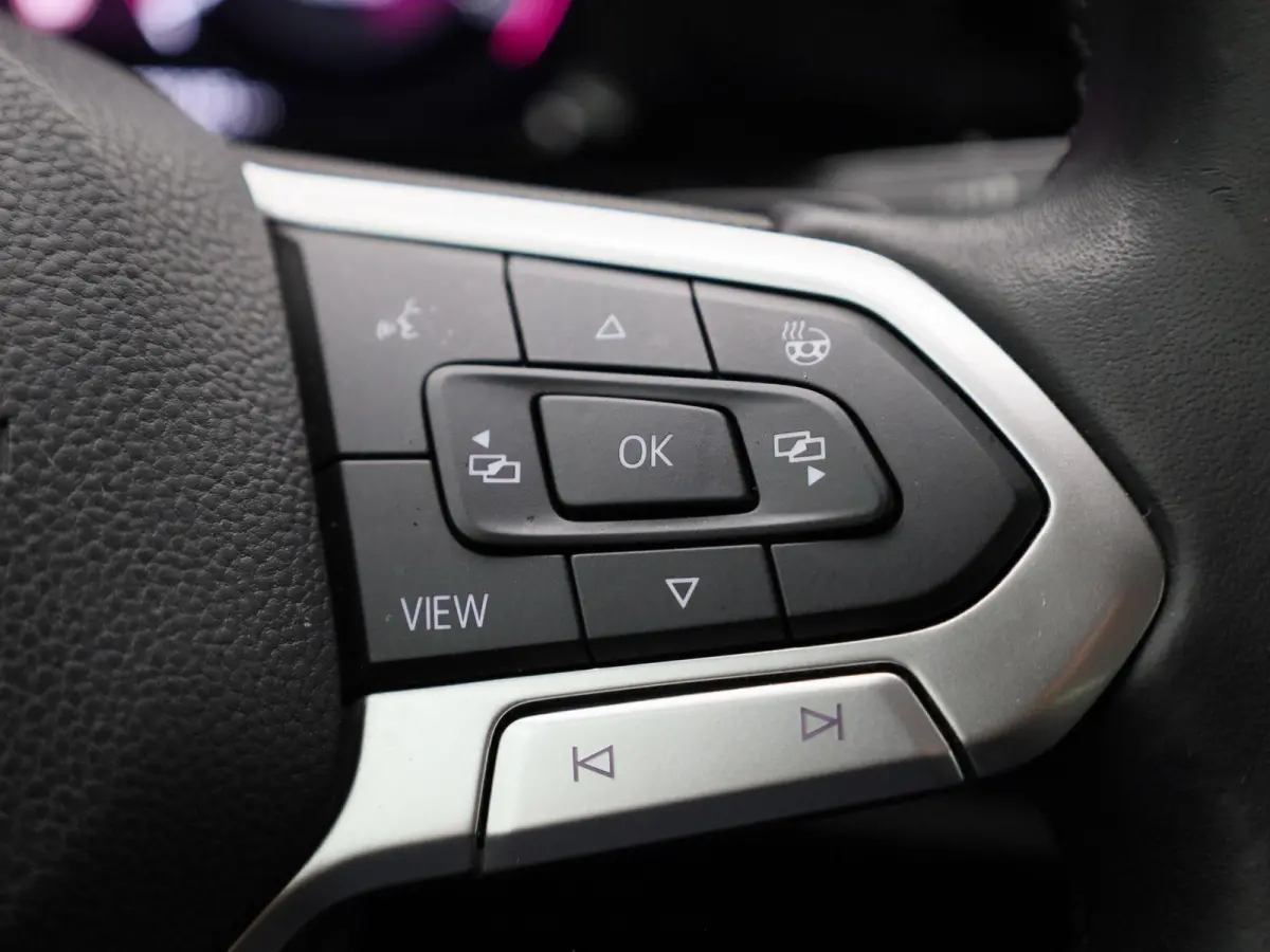 1.0 eTSI Life | Automaat | Stoel - Stuur Verwarming | Navigatie | Apple CarPlay/ Android Auto | Parkeersensoren | LMV | LED |
