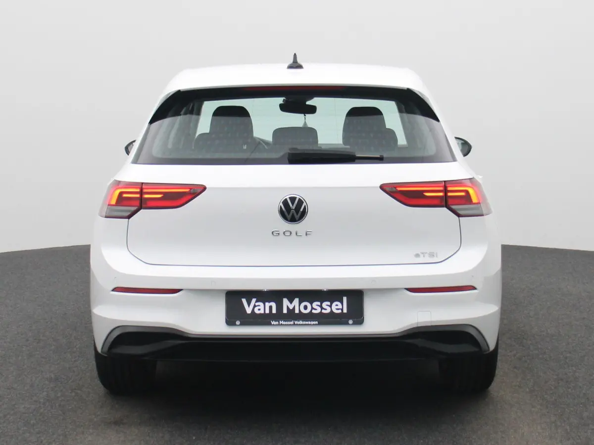 1.0 eTSI Life | Automaat | Stoel - Stuur Verwarming | Navigatie | Apple CarPlay/ Android Auto | Parkeersensoren | LMV | LED |