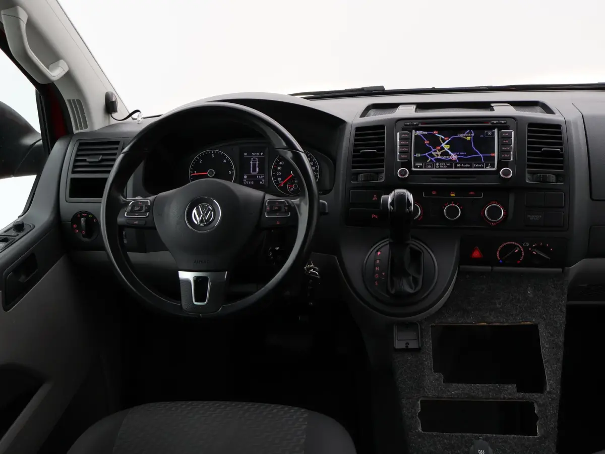 2.0 TDI 140 PK DSG AUT. L1H1 PERSONENBUS + 220V + CAMERA | NAVIGATIE | TREKHAAK | STANDKACHEL