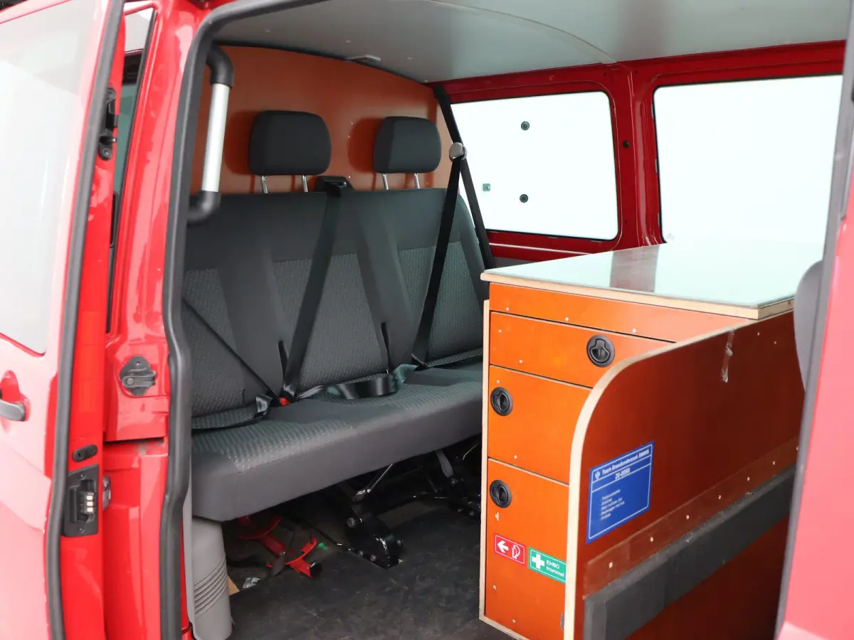 2.0 TDI 140 PK DSG AUT. L1H1 PERSONENBUS + 220V + CAMERA | NAVIGATIE | TREKHAAK | STANDKACHEL
