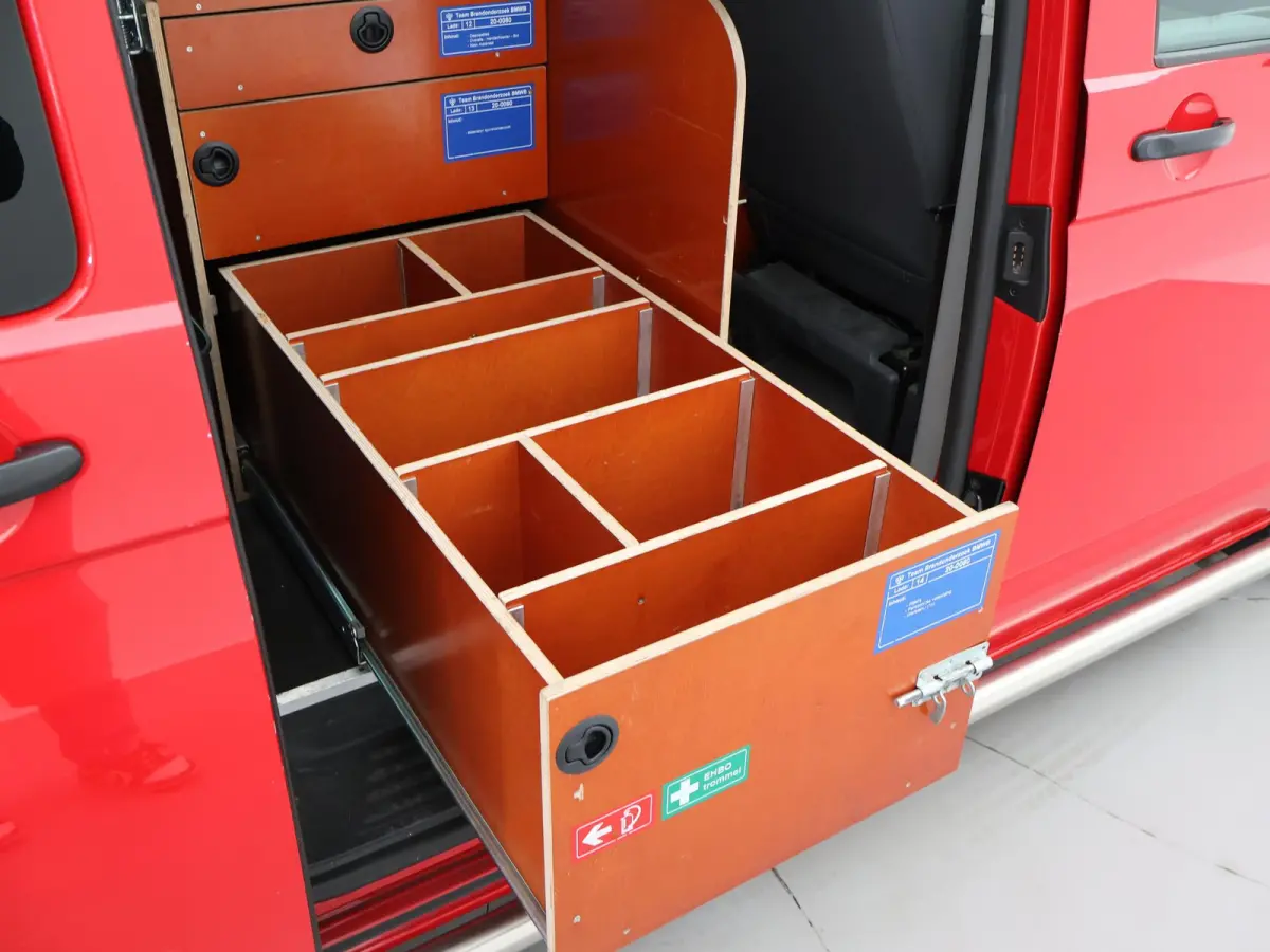 2.0 TDI 140 PK DSG AUT. L1H1 PERSONENBUS + 220V + CAMERA | NAVIGATIE | TREKHAAK | STANDKACHEL