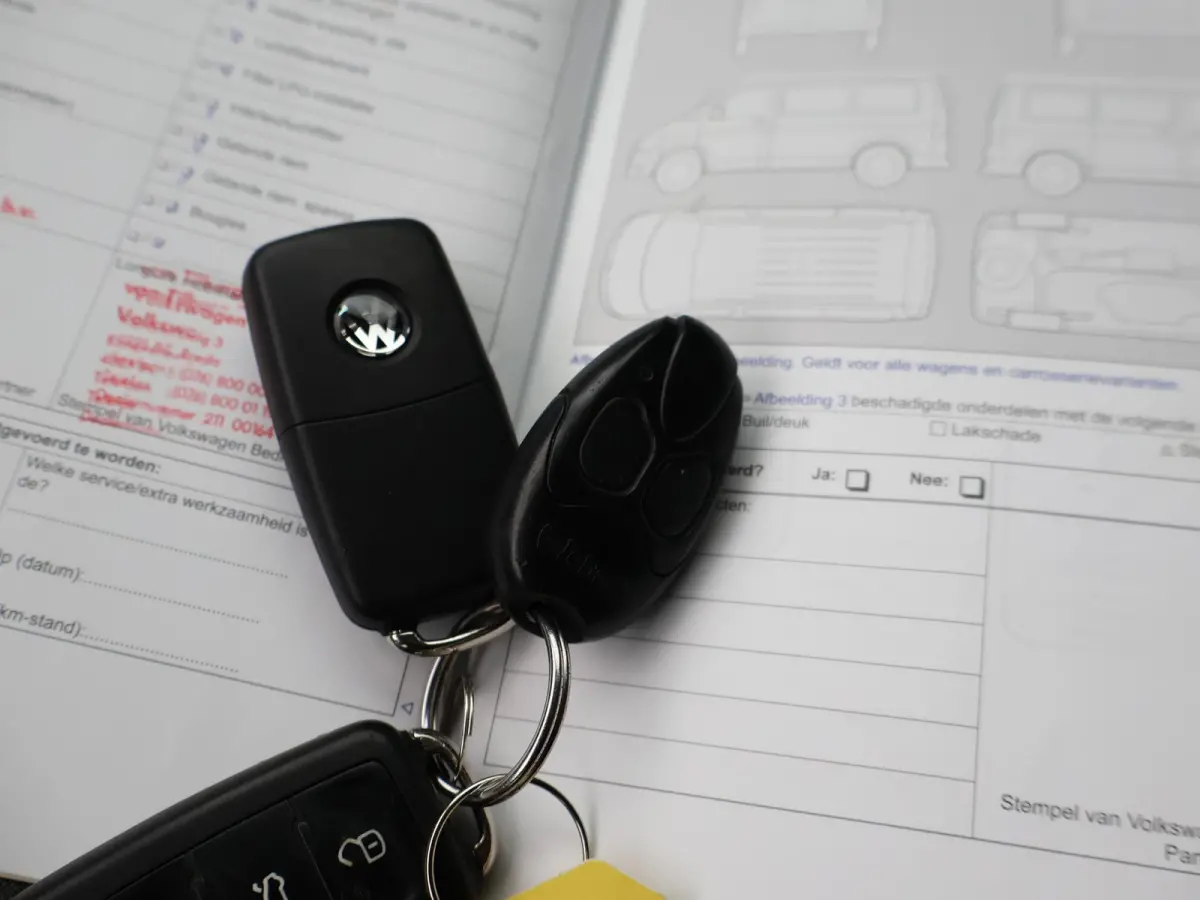 2.0 TDI 140 PK DSG AUT. L1H1 PERSONENBUS + 220V + CAMERA | NAVIGATIE | TREKHAAK | STANDKACHEL