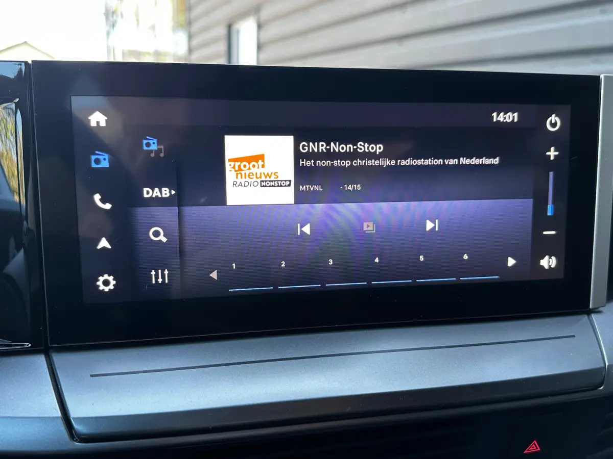 1.2 Turbo Hybrid GS | STUUR, STOEL EN VOORRUITVERWARMING| DODEHOEK DETECTIE| CAMERA + SENSOREN| NAVIGATIE + APPLE CARPLAY/ANDROID AUTO|