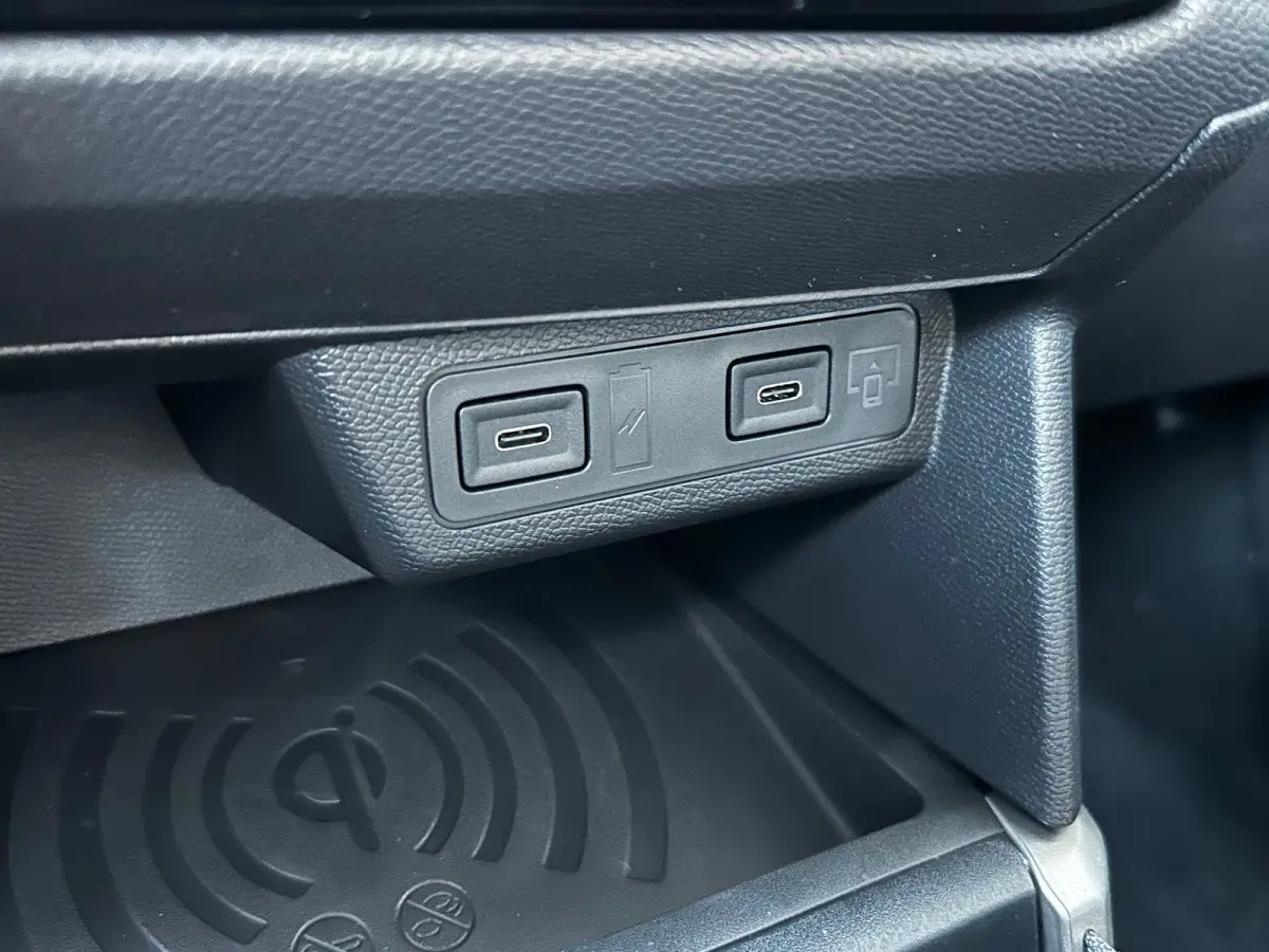 1.2 Turbo Hybrid GS | STUUR, STOEL EN VOORRUITVERWARMING| DODEHOEK DETECTIE| CAMERA + SENSOREN| NAVIGATIE + APPLE CARPLAY/ANDROID AUTO|