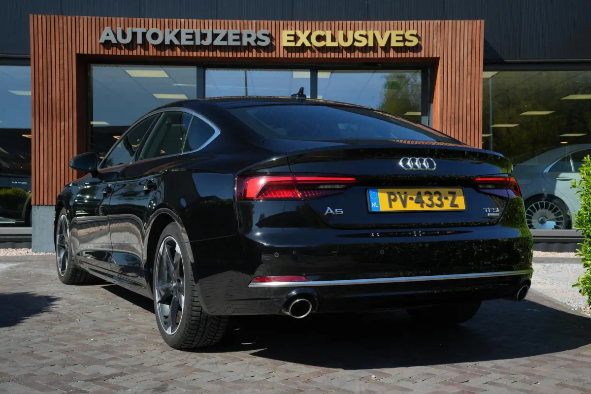 2.0 TFSI MHEV Sport Brake assist Cruise control 18"L.M. Stuurwiel multifunctioneel Armsteun