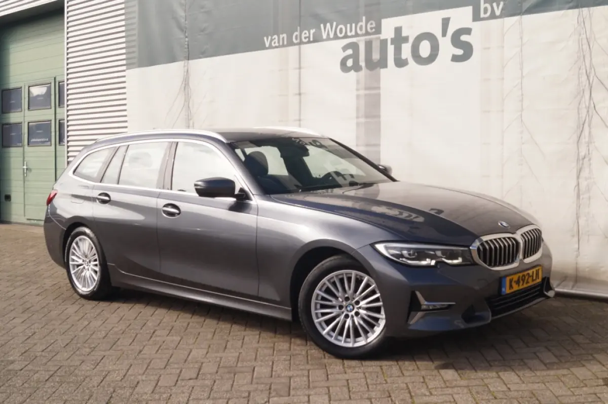 318i High Executive Edition -LEER-CAM-NAVI-
