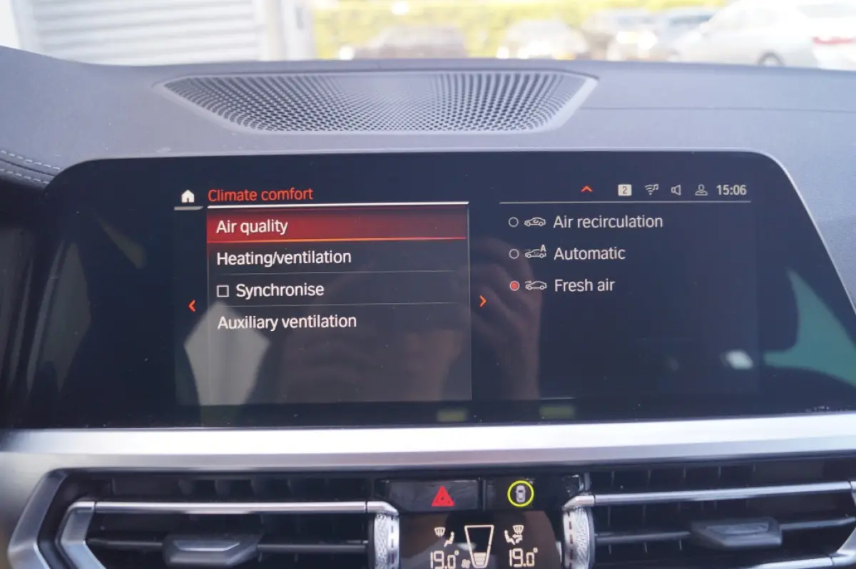 318i High Executive Edition -LEER-CAM-NAVI-