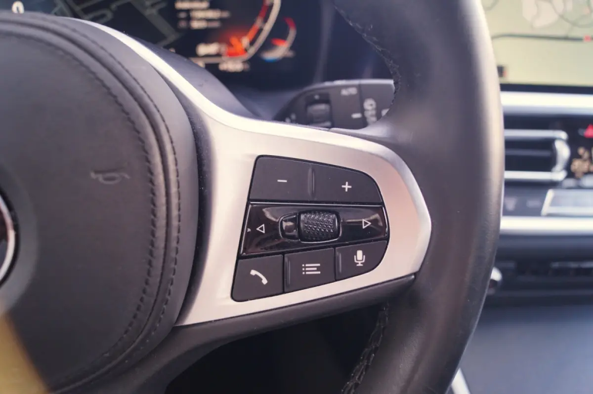 318i High Executive Edition -LEER-CAM-NAVI-
