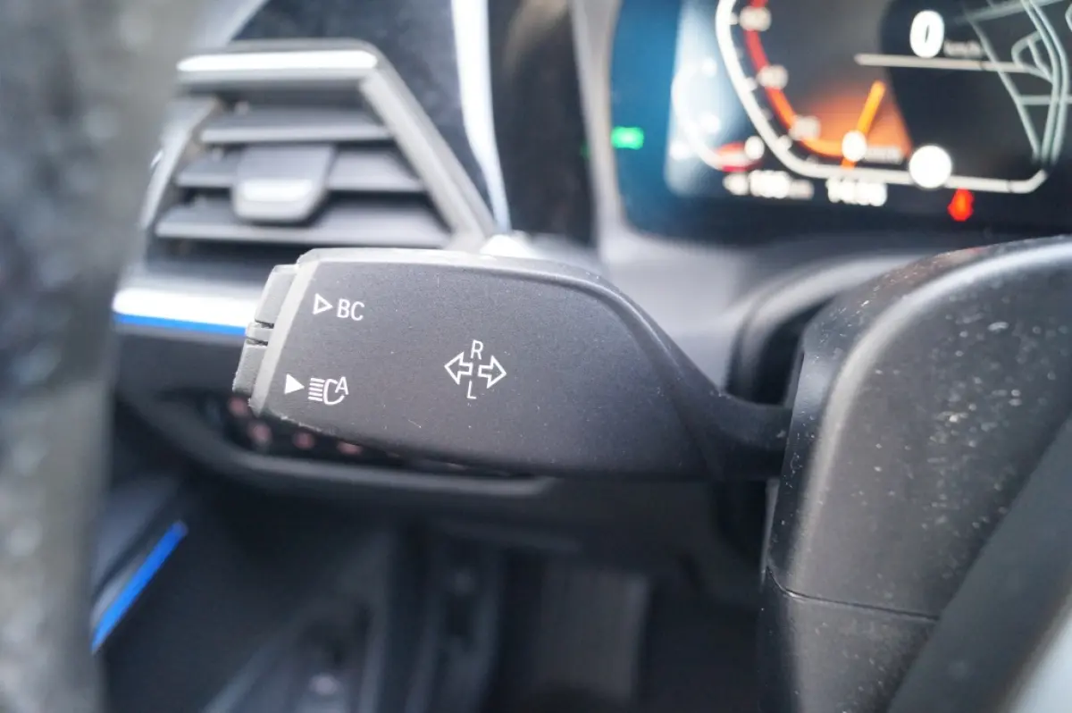 318i High Executive Edition -LEER-CAM-NAVI-