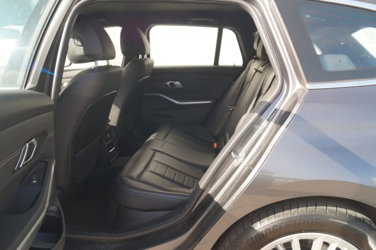318i High Executive Edition -LEER-CAM-NAVI-