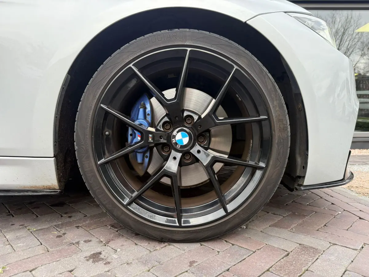 335i xDrive High Executive M-Pakket, Head-up, Akrapovic, Alcantara, Camera, etc etc