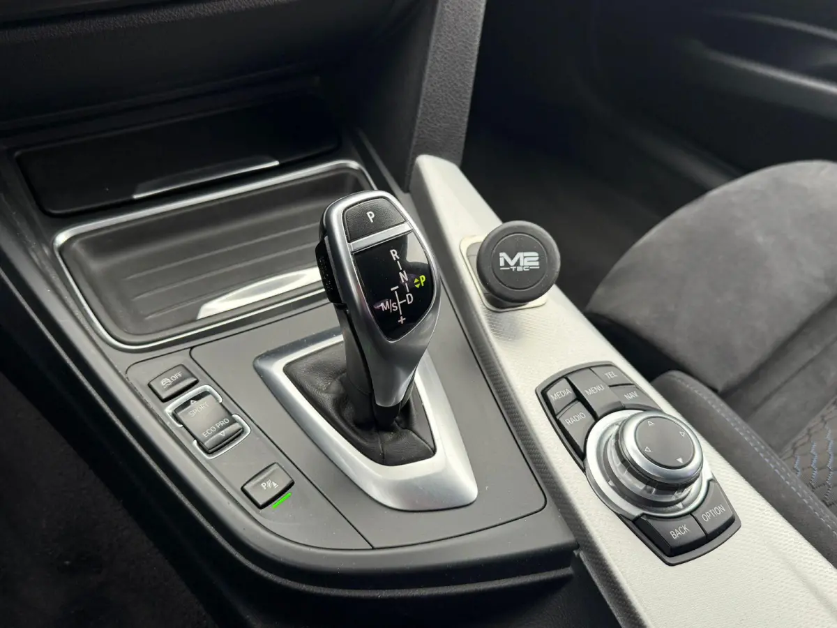 335i xDrive High Executive M-Pakket, Head-up, Akrapovic, Alcantara, Camera, etc etc
