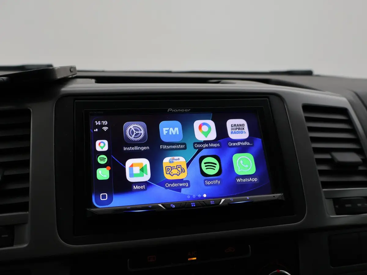 2.0 TDI 140 PK DSG L2H1 E.C. + LEDER | LMV | XENON | APPLE CARPLAY | STOELVERWARMING