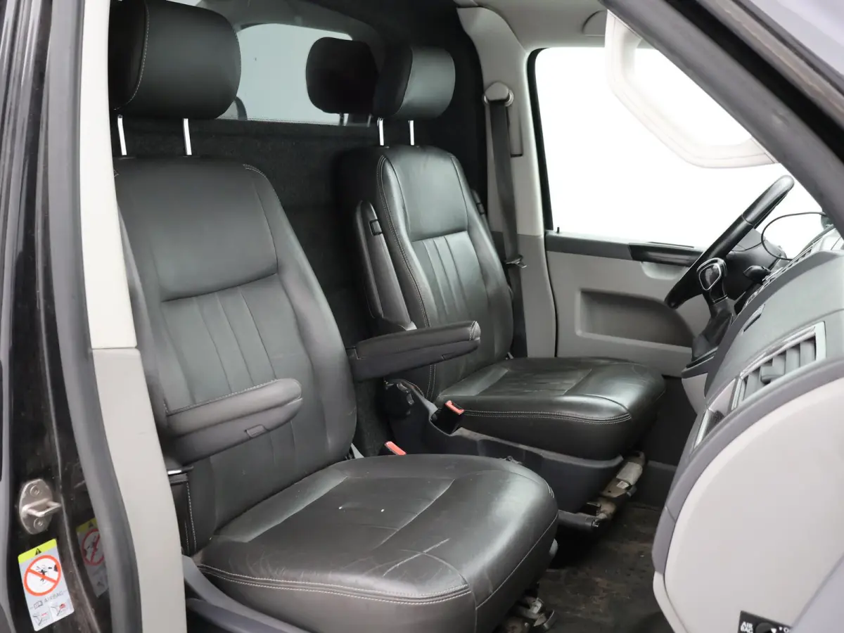 2.0 TDI 140 PK DSG L2H1 E.C. + LEDER | LMV | XENON | APPLE CARPLAY | STOELVERWARMING