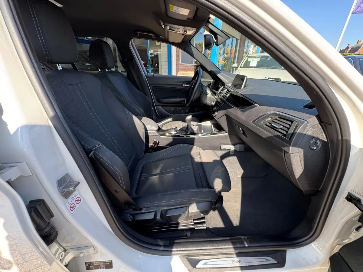 116i Edition Sport Shadow 2018 NAVI CLIMA NAP!
