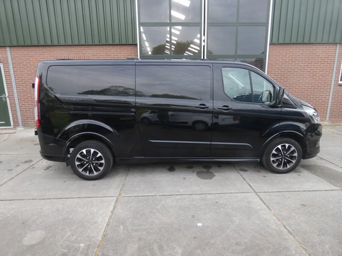 320 2.0 TDCI L2H1 Sport* navi/cam*xenon*