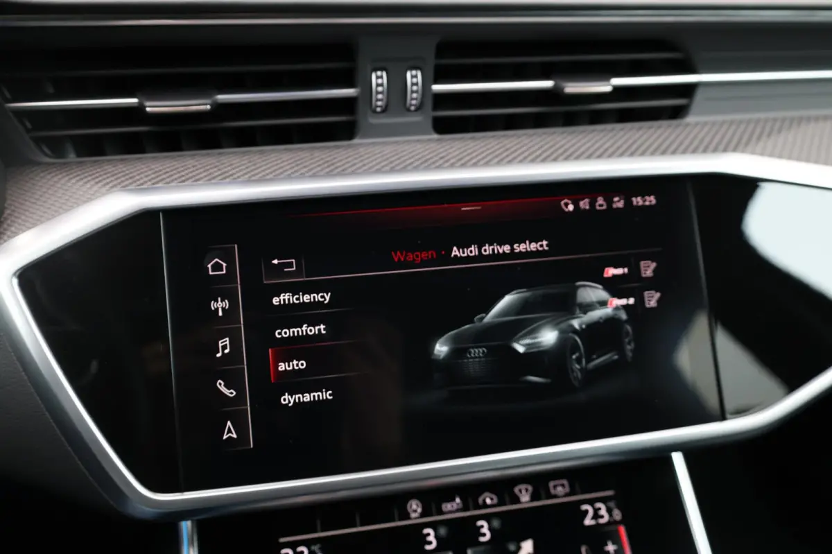 4.0 TFSI quattro 600+PK BTW/KERAMISCH/SOFTCLOSE/VIRTUAL/B&O 3D/ACHTERASB/SFEER/PANO/22"/360 CAM/12 MND GARANTIE!