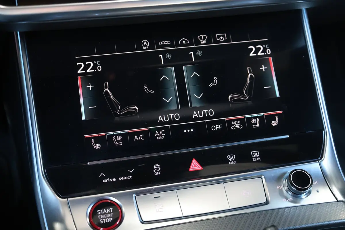 4.0 TFSI quattro 600+PK BTW/KERAMISCH/SOFTCLOSE/VIRTUAL/B&O 3D/ACHTERASB/SFEER/PANO/22"/360 CAM/12 MND GARANTIE!