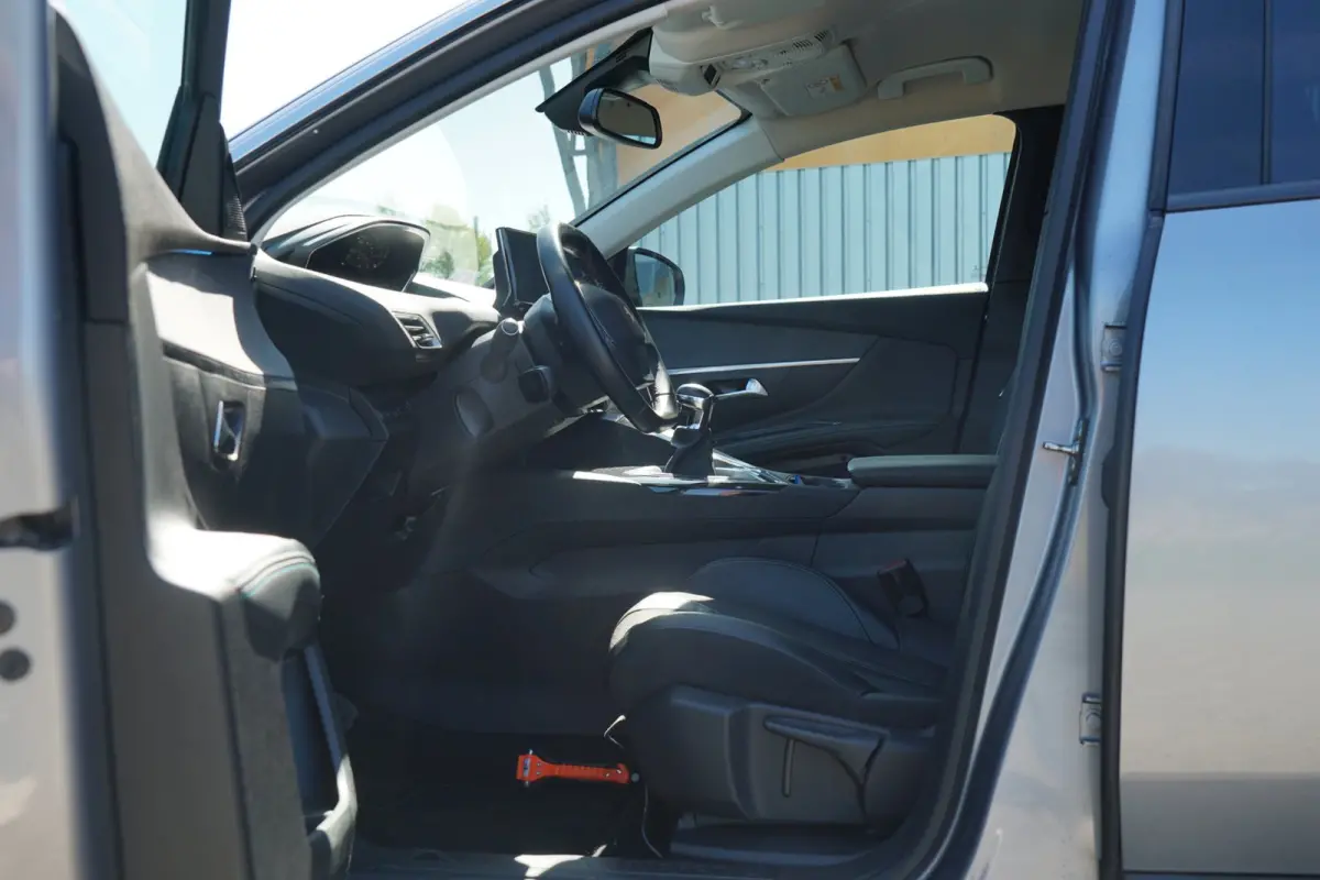 1.2 PureTech Blue Lease Allure | Gris Artense | Carplay/Camera/LED/Elek.achterklep/Half-leder - Top!
