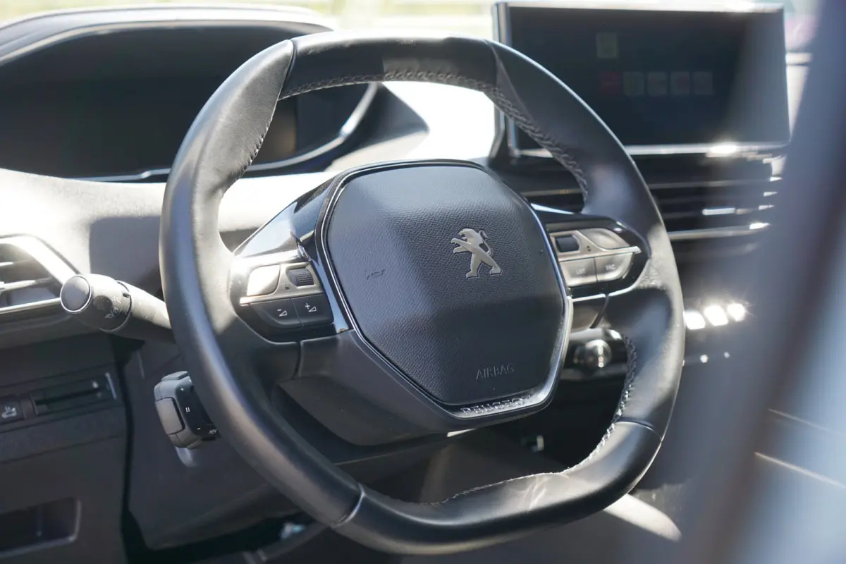 1.2 PureTech Blue Lease Allure | Gris Artense | Carplay/Camera/LED/Elek.achterklep/Half-leder - Top!