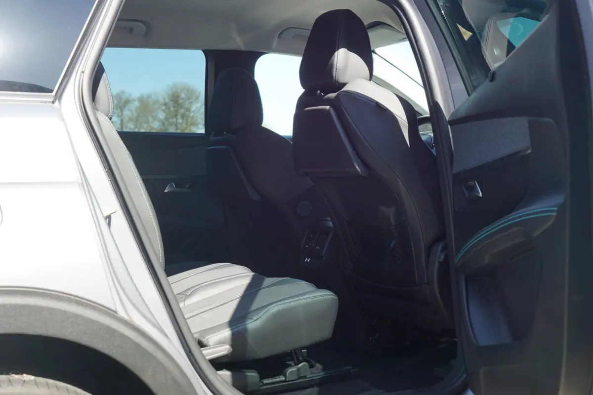 1.2 PureTech Blue Lease Allure | Gris Artense | Carplay/Camera/LED/Elek.achterklep/Half-leder - Top!