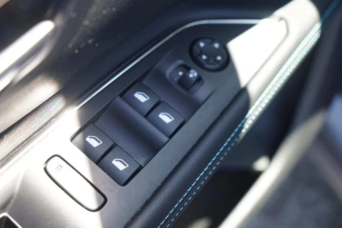 1.2 PureTech Blue Lease Allure | Gris Artense | Carplay/Camera/LED/Elek.achterklep/Half-leder - Top!