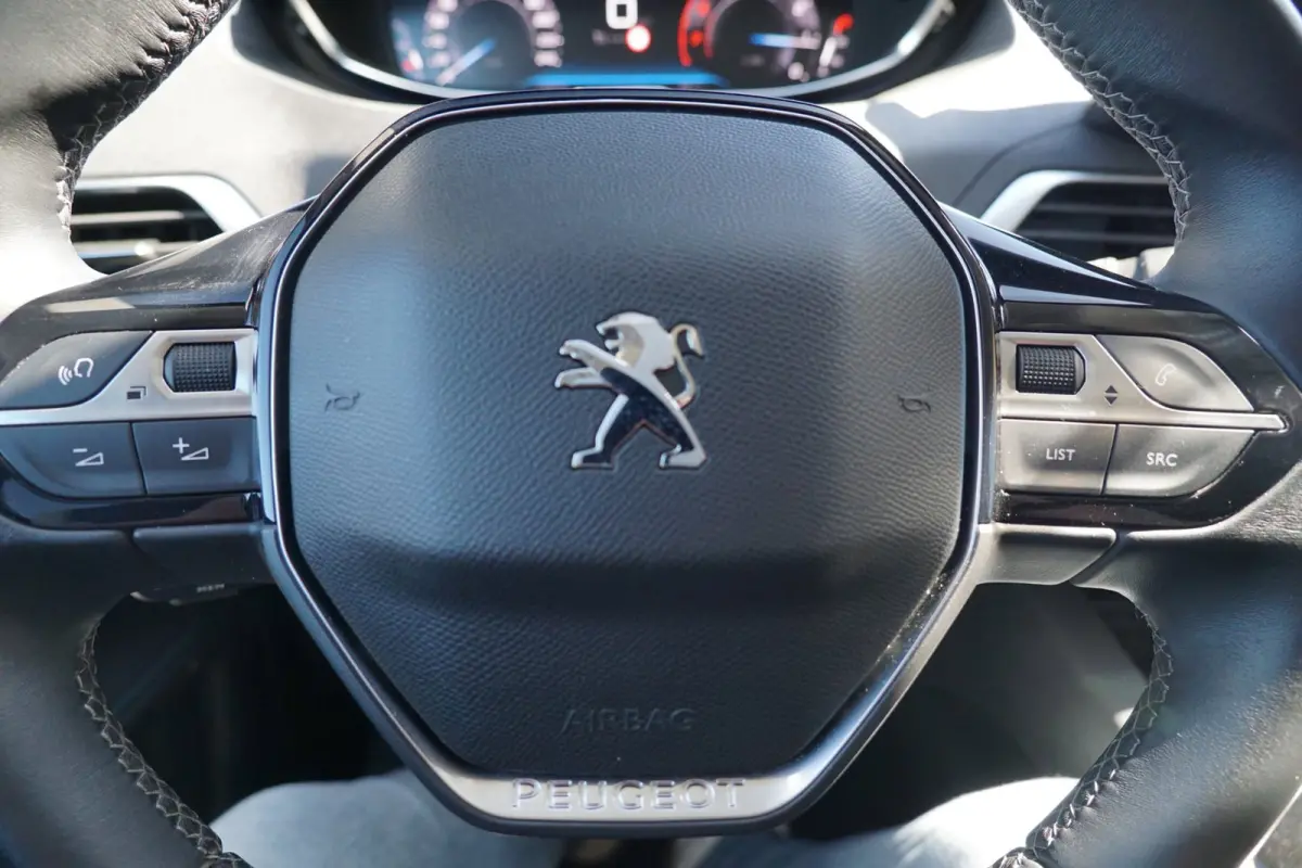1.2 PureTech Blue Lease Allure | Gris Artense | Carplay/Camera/LED/Elek.achterklep/Half-leder - Top!