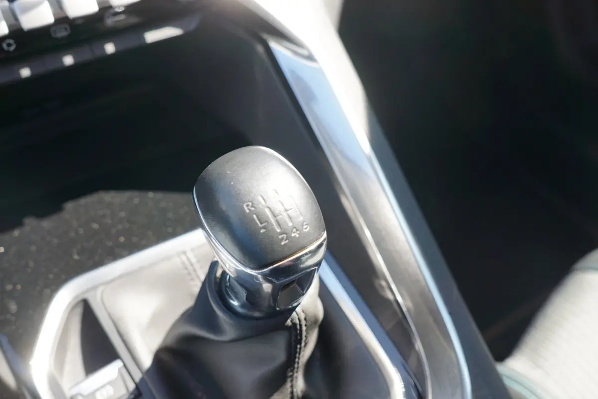 1.2 PureTech Blue Lease Allure | Gris Artense | Carplay/Camera/LED/Elek.achterklep/Half-leder - Top!