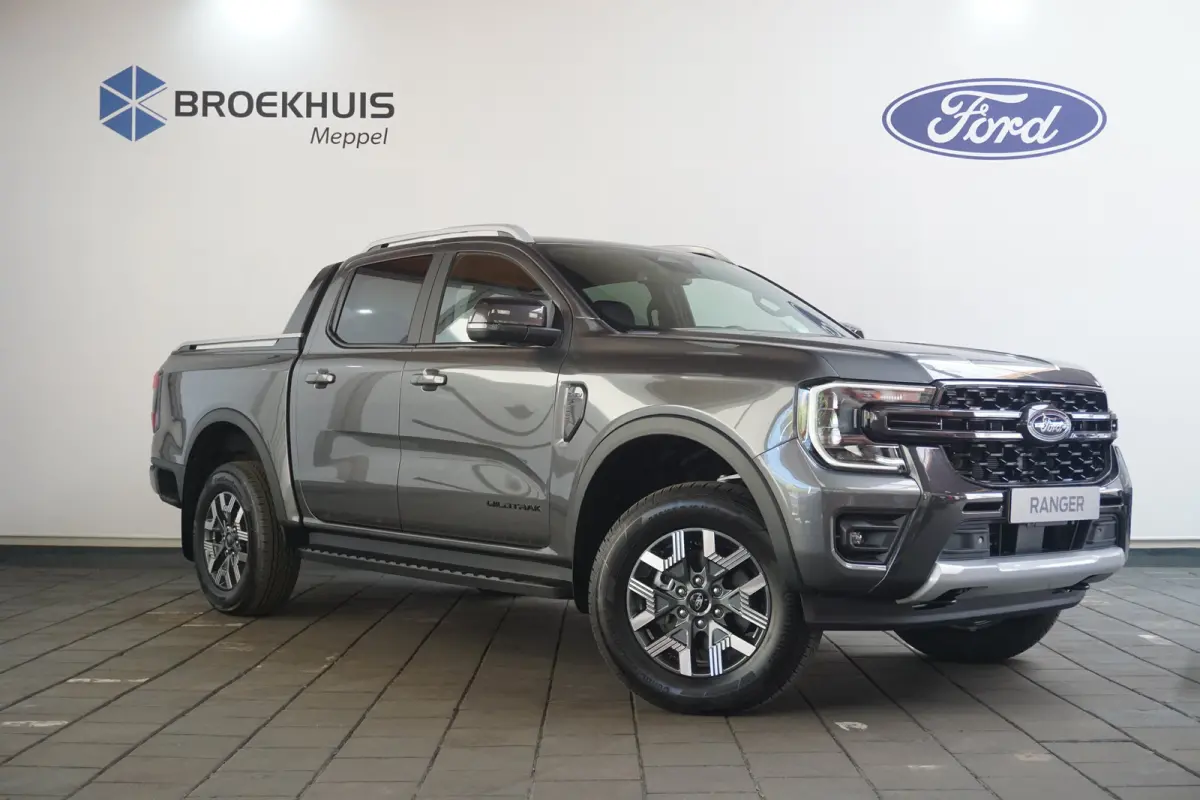 Wildtrak Dubbel Cabine 2.3 PHEV | 0,99% Financial Lease | Ex. BTW / Incl. BPM | Elektrische Rollertop | Voorraad, Snel Leverbaar! |