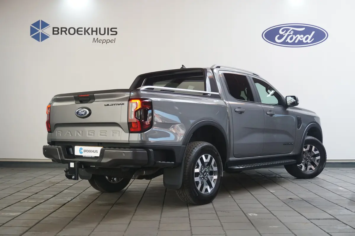 Wildtrak Dubbel Cabine 2.3 PHEV | 0,99% Financial Lease | Ex. BTW / Incl. BPM | Elektrische Rollertop | Voorraad, Snel Leverbaar! |