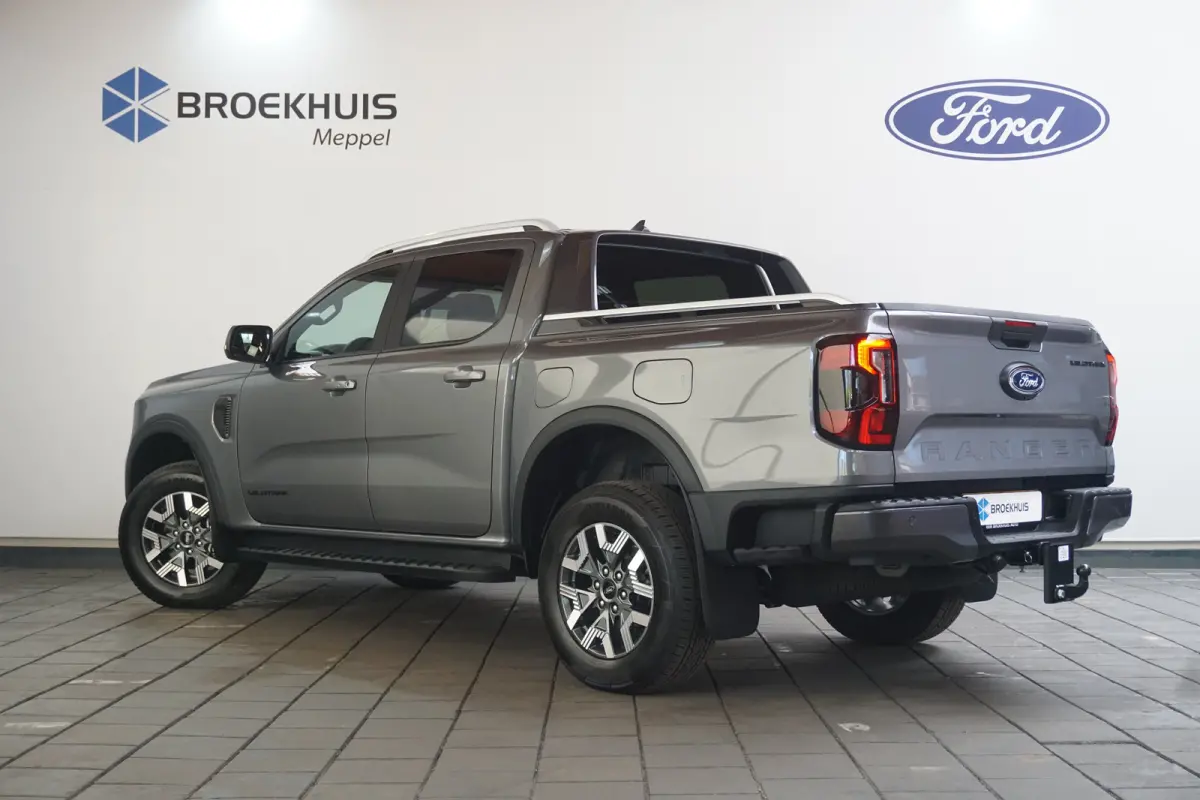 Wildtrak Dubbel Cabine 2.3 PHEV | 0,99% Financial Lease | Ex. BTW / Incl. BPM | Elektrische Rollertop | Voorraad, Snel Leverbaar! |