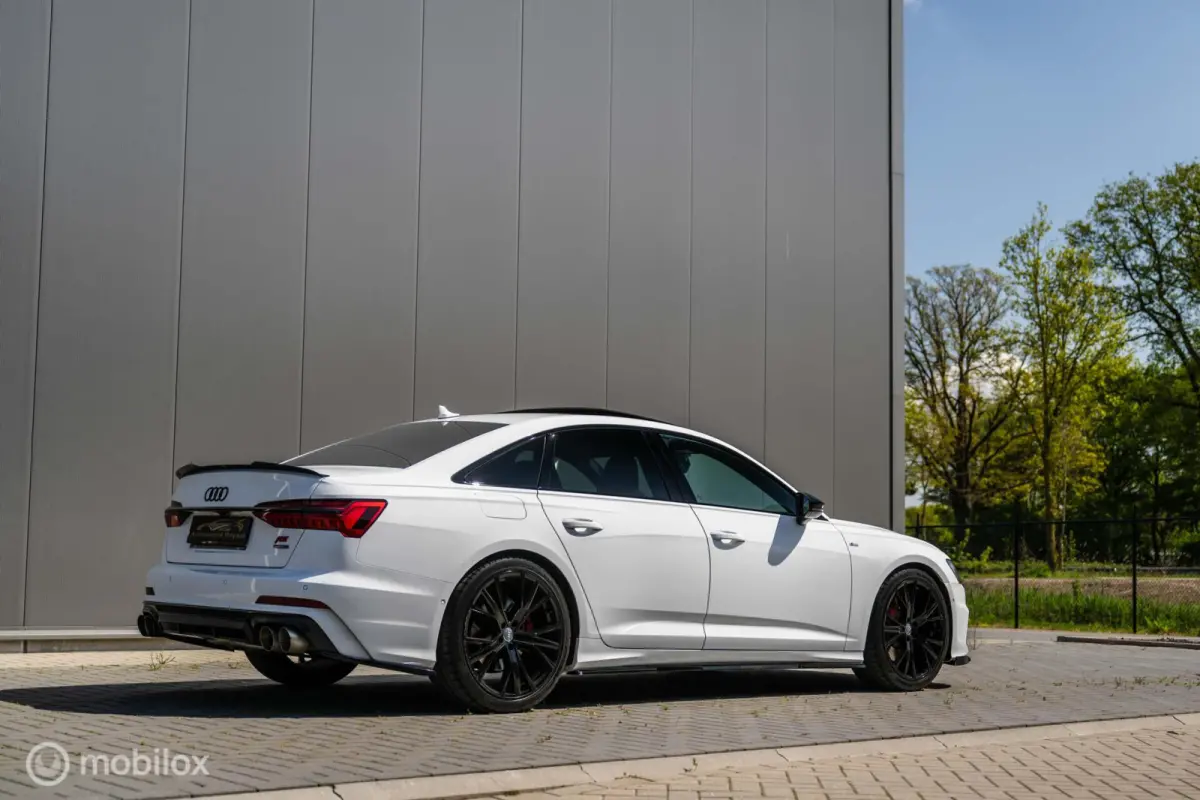55 TFSI e quattro Competition