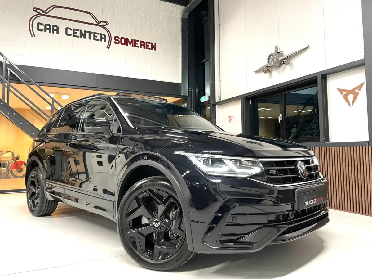 1.4 TSI eHybrid R-Line Black Style/ 360 Cam/ Pano/ Keyless/ HuD/ Trekhaak