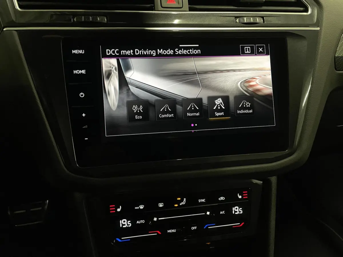 1.4 TSI eHybrid R-Line Black Style/ 360 Cam/ Pano/ Keyless/ HuD/ Trekhaak