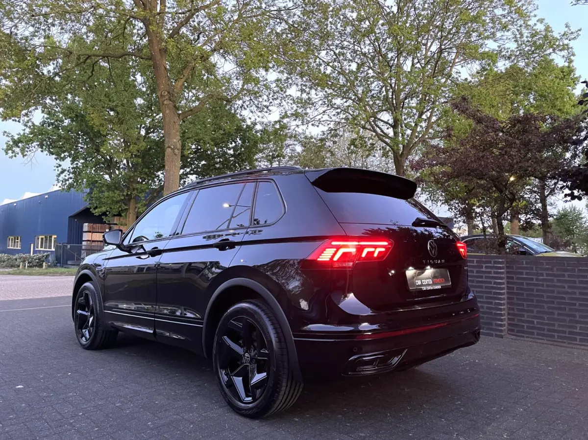 1.4 TSI eHybrid R-Line Black Style/ 360 Cam/ Pano/ Keyless/ HuD/ Trekhaak
