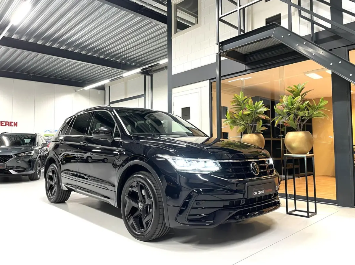 1.4 TSI eHybrid R-Line Black Style/ 360 Cam/ Pano/ Keyless/ HuD/ Trekhaak