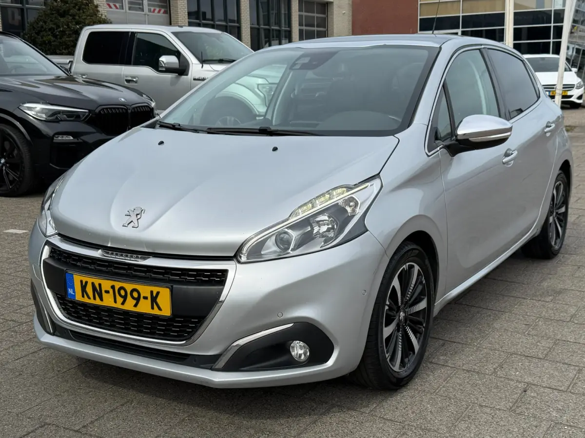 1.2 PureTech Allure l PANO l CARPLAY l LEDERBEKL.