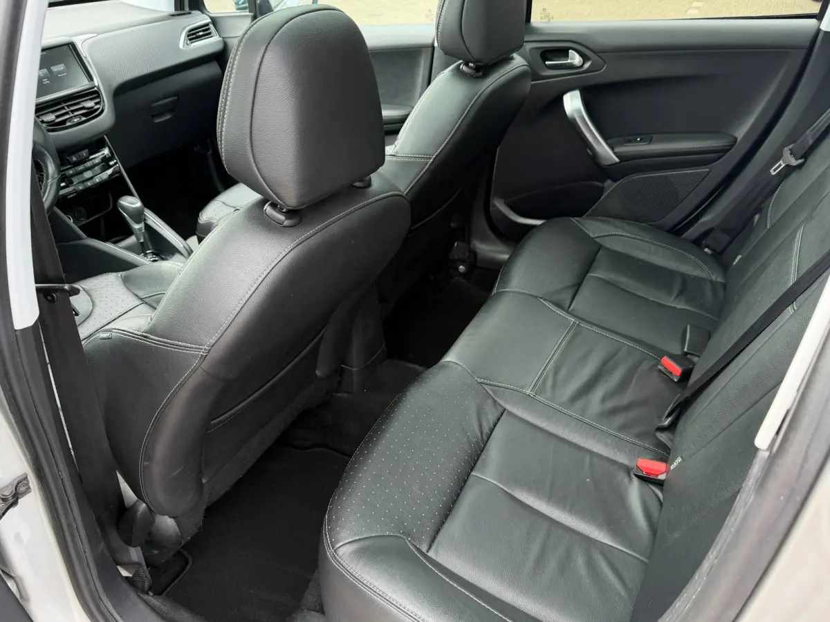 1.2 PureTech Allure l PANO l CARPLAY l LEDERBEKL.