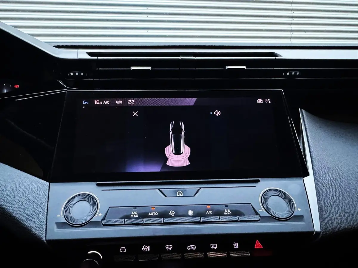 1.2 PureTech Active Pack Business/ Navi/Led/Carplay