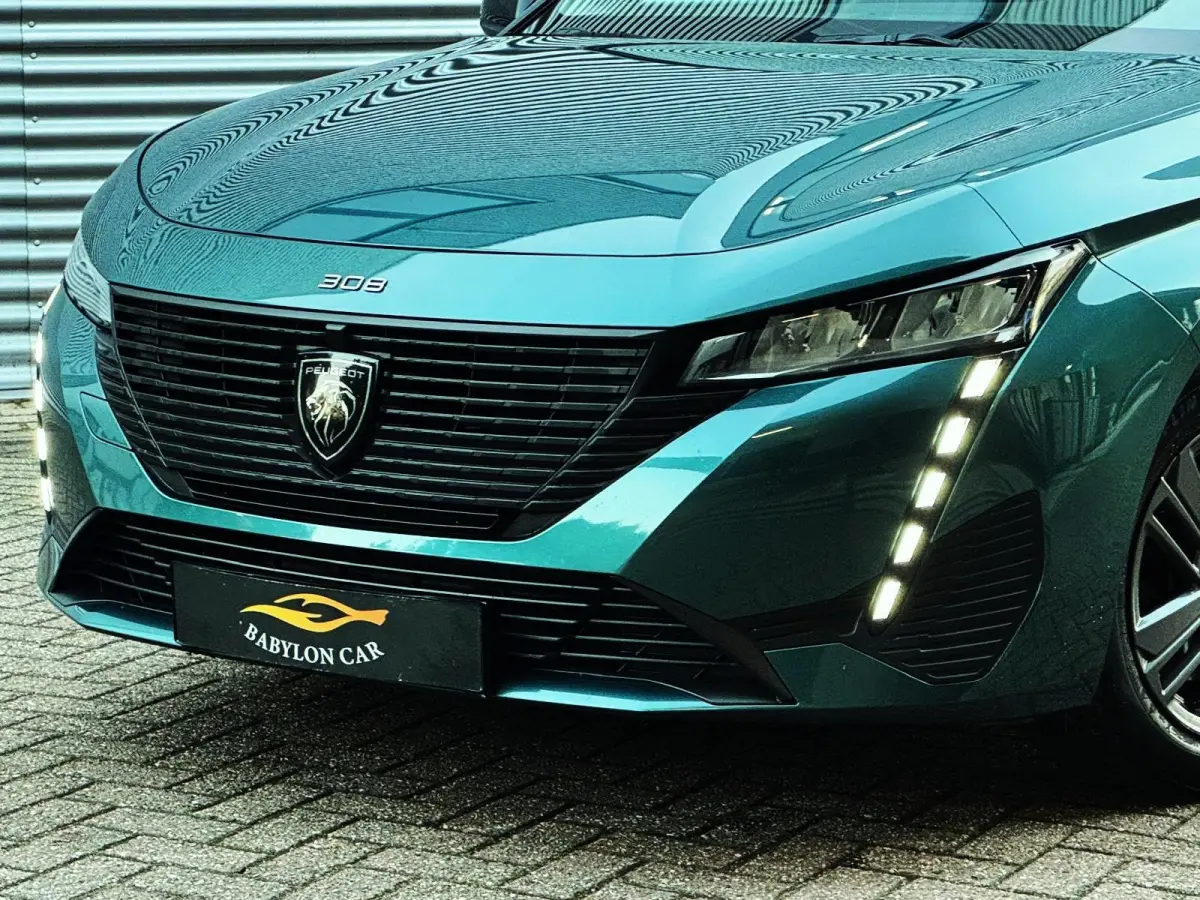 1.2 PureTech Active Pack Business/ Navi/Led/Carplay