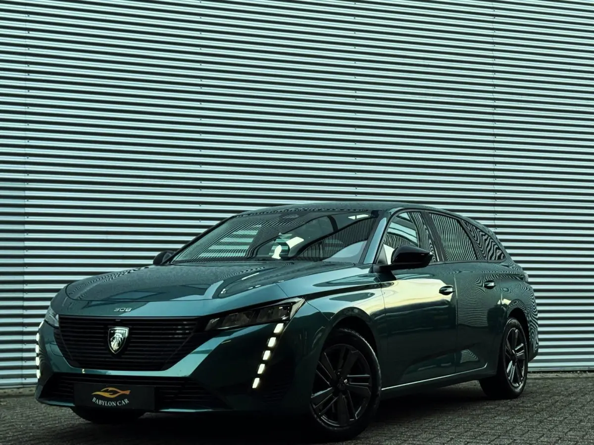 1.2 PureTech Active Pack Business/ Navi/Led/Carplay