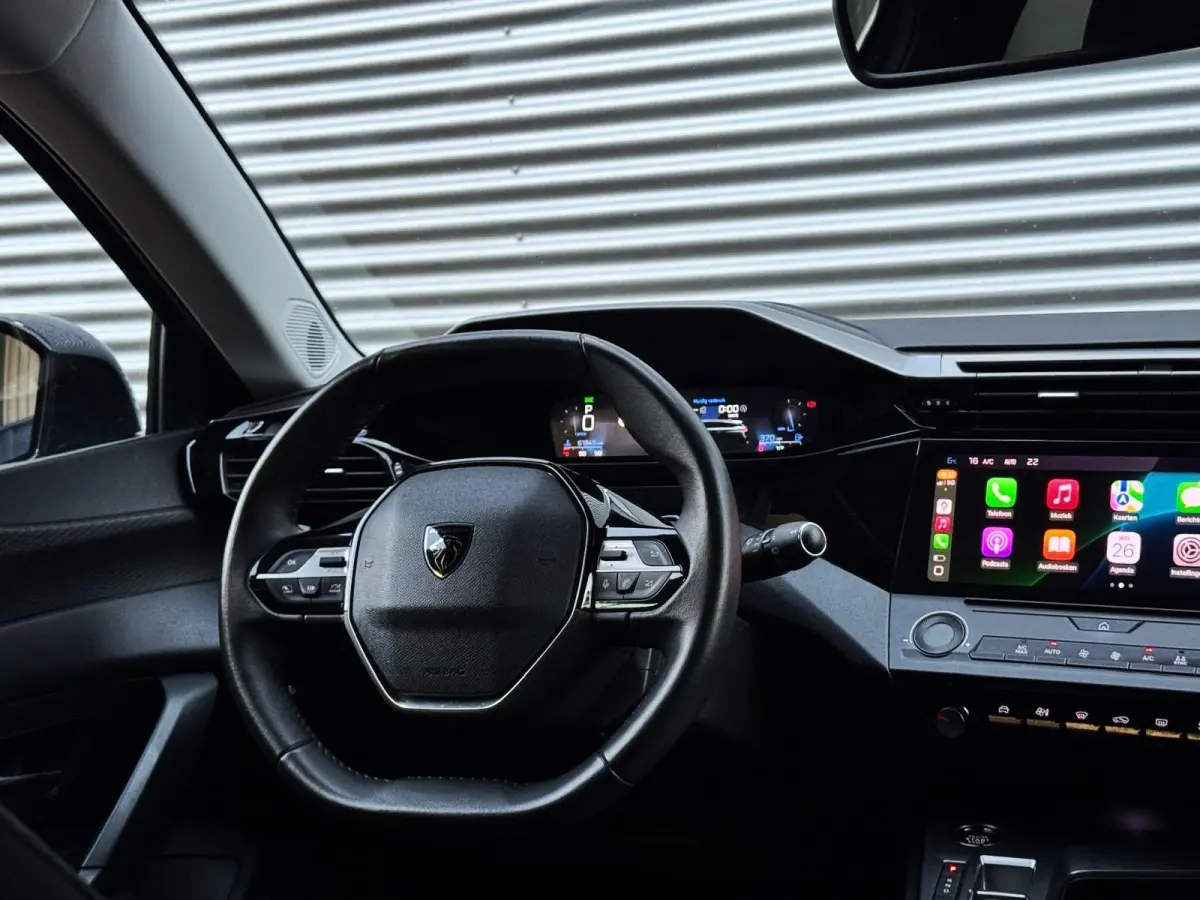 1.2 PureTech Active Pack Business/ Navi/Led/Carplay