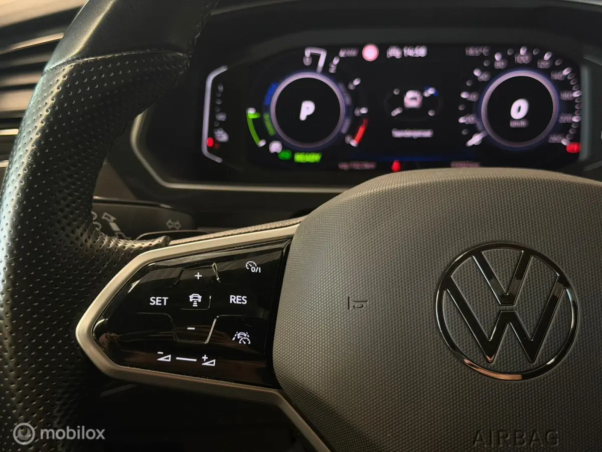 1.4 TSI eHybrid R-Line Panorama/Keyless/Blindspot