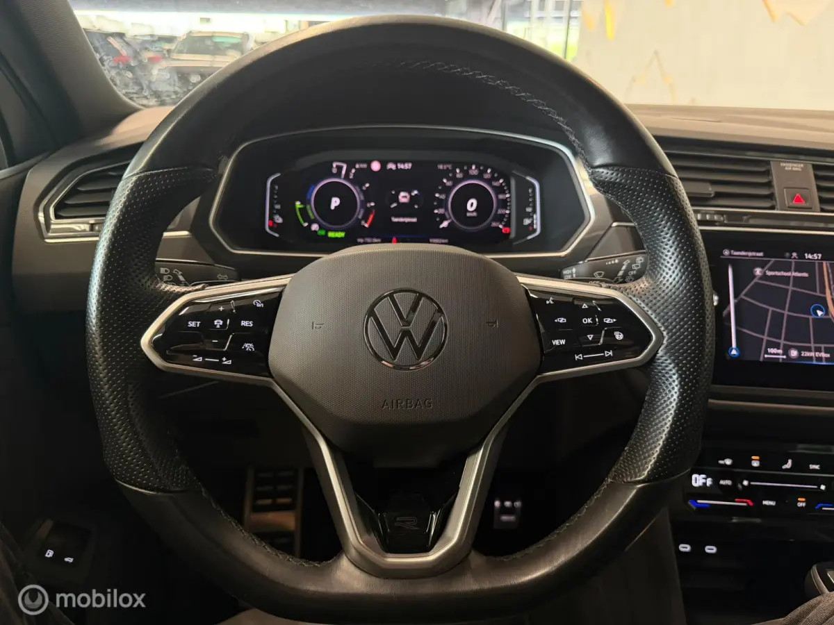 1.4 TSI eHybrid R-Line Panorama/Keyless/Blindspot